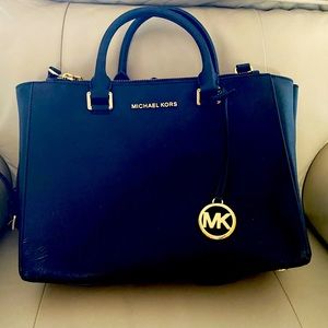 Michael Kors Large ZipTote Bag